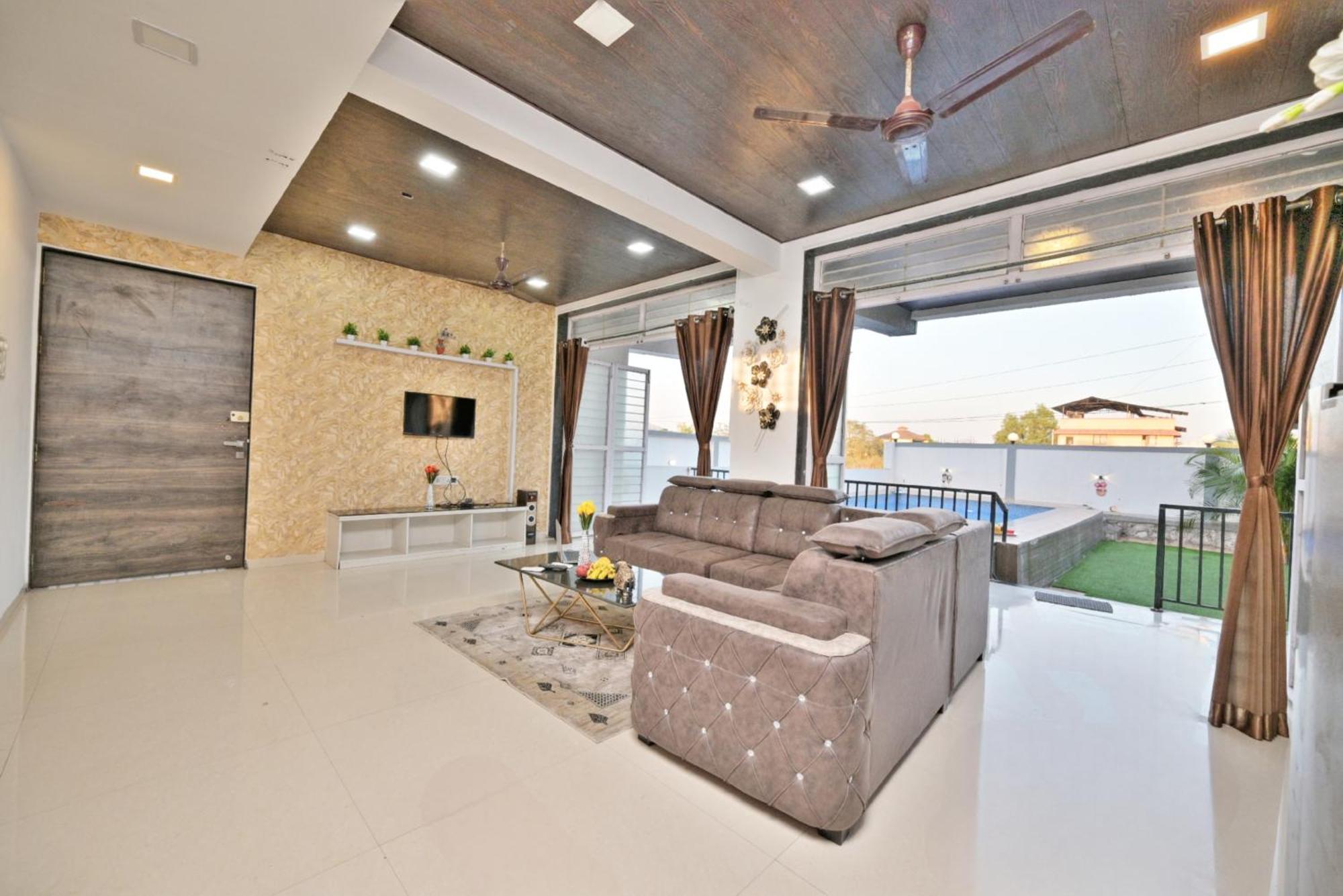 Ll Empyrean Stay Ll 4Bhk Ll Ac Ll Pool Ll Mystical Stone Villa Ll Лонавала Экстерьер фото